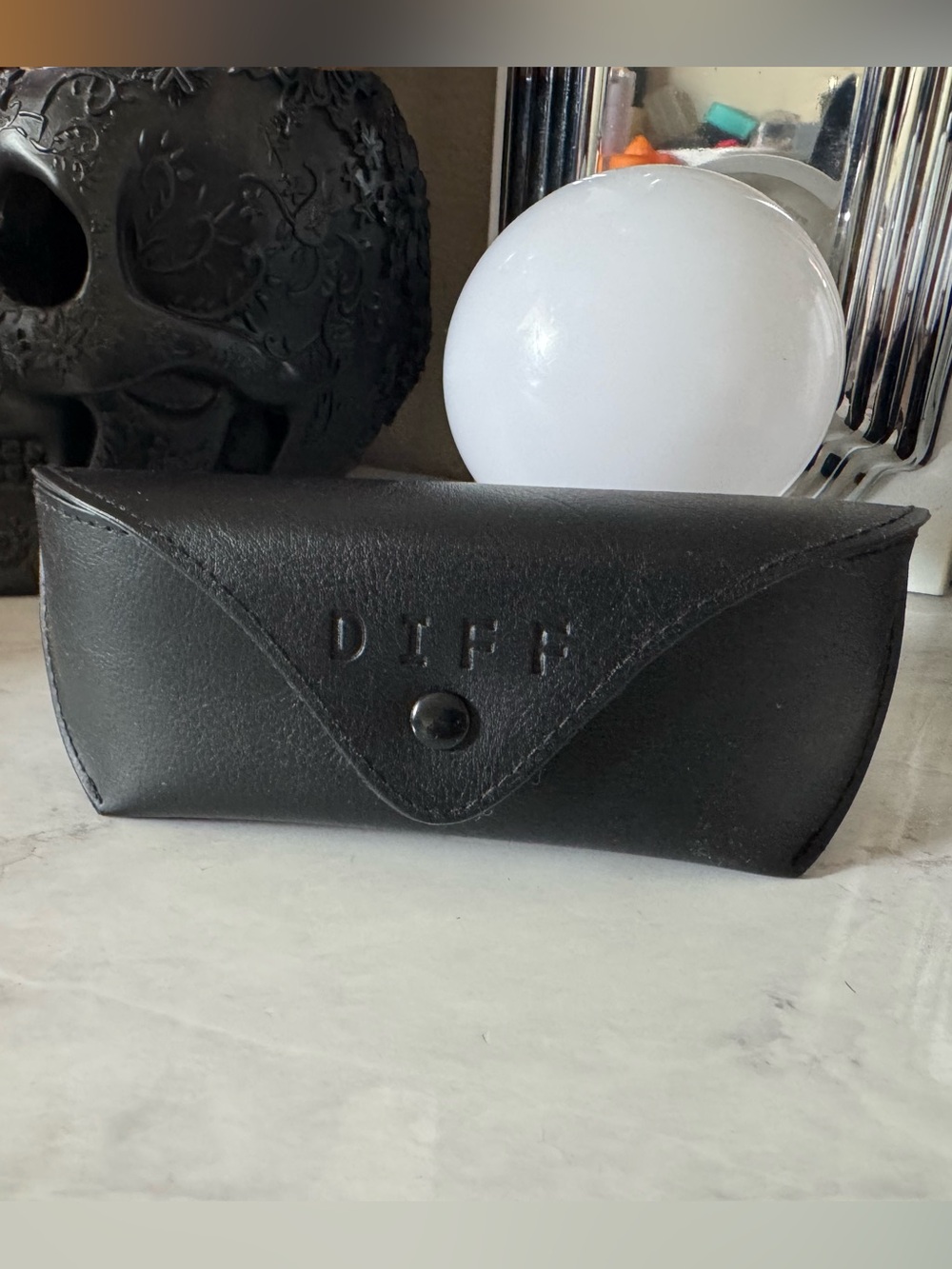 3/$15 DIFF Eyewear Black Foldable Sunglasses Glasses Case Snap Closure